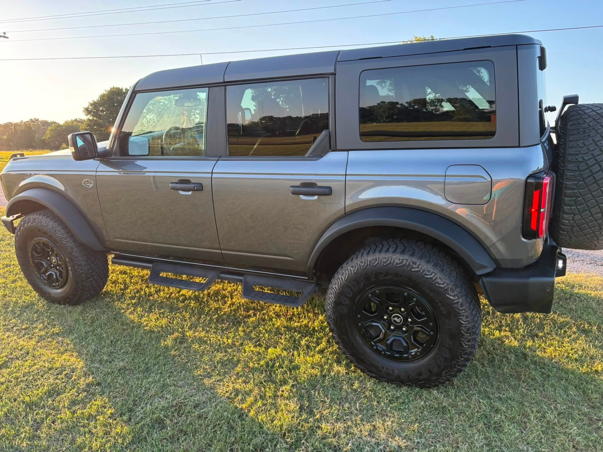 Ford Bronco Wildtrak after a mobile detail in Prague, OK, with glossy gray paint and clean black wheels